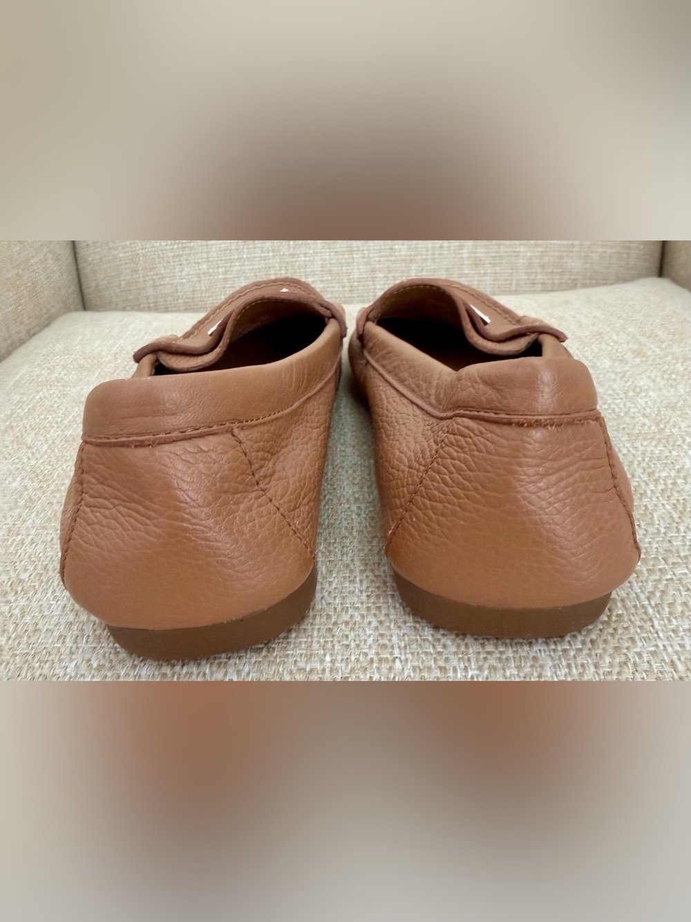 Coach Fredrica Tan Leather Loafers with Gold Plaque Flats Camel 8.5 Women’s - Picture 5 of 10